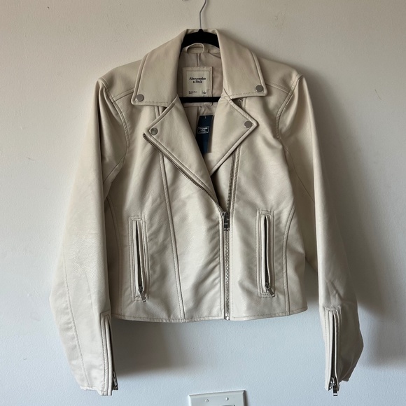 Abercrombie & Fitch Cream Faux Leather Jacket NWT size L - Picture 1 of 10